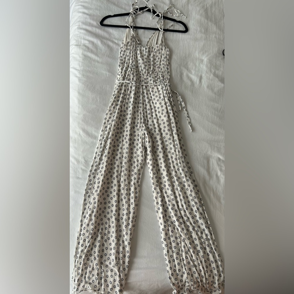 Abercrombie white and blue jumpsuit, size small! - Picture 2 of 3